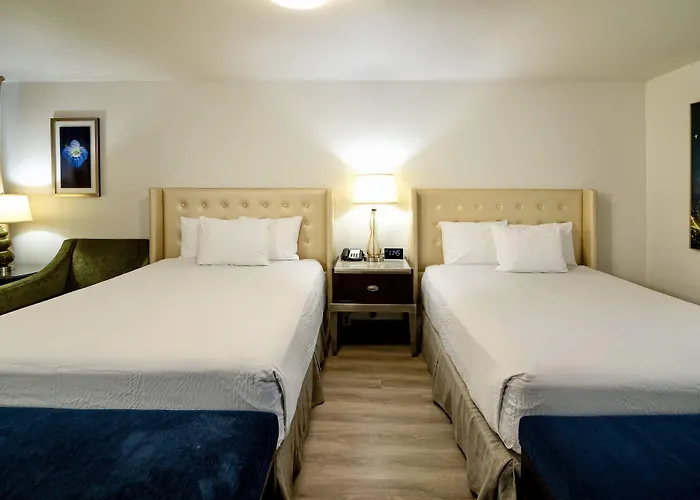 Ramada By Wyndham Motel Yuma
