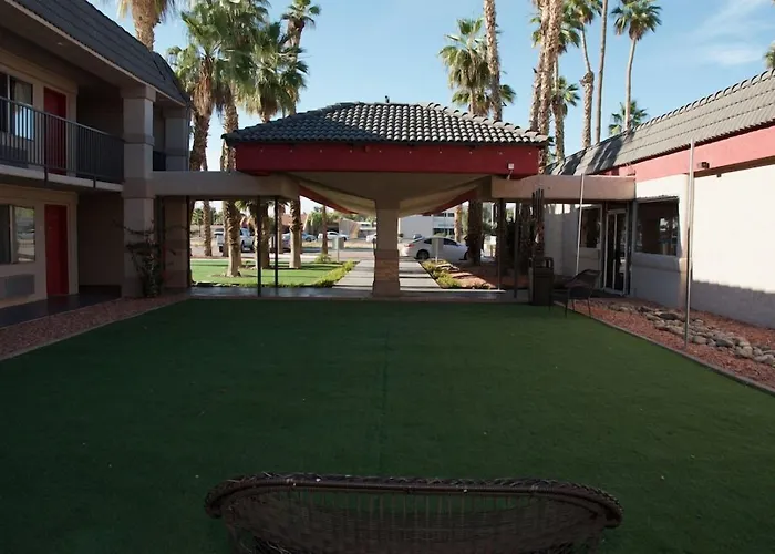 Ramada By Wyndham Motel