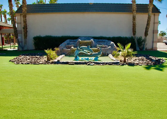 Ramada By Wyndham Motel Yuma