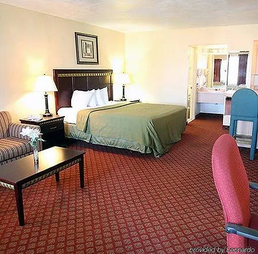 Ramada By Wyndham 2*